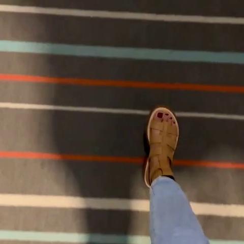 Hungpov_Victoria-Peach-Gets-A-Creampie