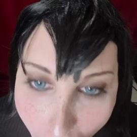 Brynn Woods Mavis Cosplay Sucking Dildo Solo