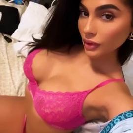 Amanda Triv Pink
