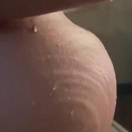 Nikita Y Su Amiga Morerica En La Ducha