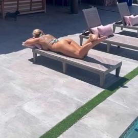 Paige Vanzant Naked Teasing At The Pool